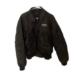 Alpha Industries black bomber jacket sz M